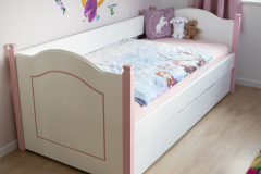 Kinderbett in Rosé