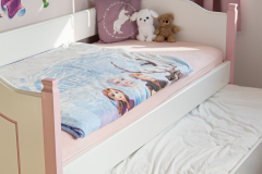 Kinderbett mit ausziehbarem Gästebett