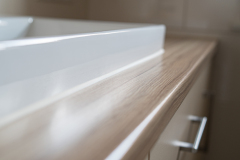 Individueller Schrank für das Badezimmer